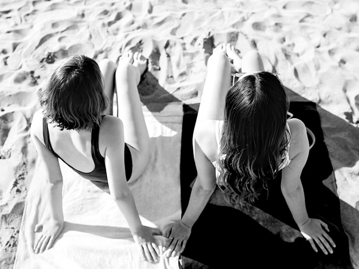 The ‘healthy suntan’ myth: Survey finds 8 in 10 Europeans still believe it